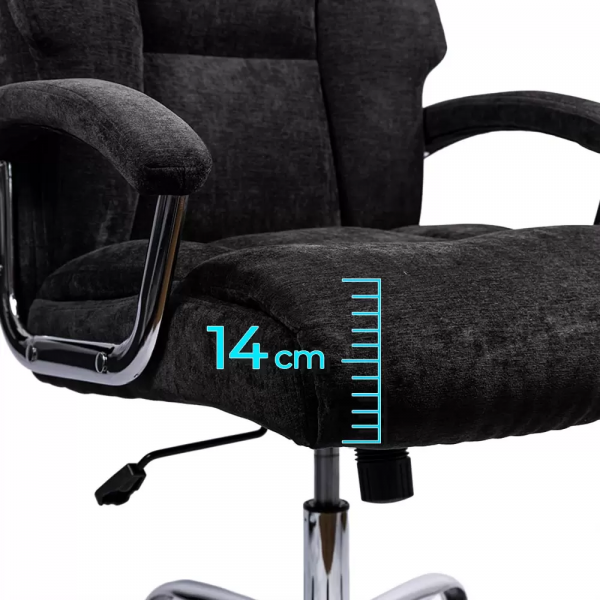 Черен директорски стол.